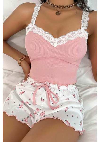 Çiçek Desenli Dantel Askılı Şortlu Pijama Takımı