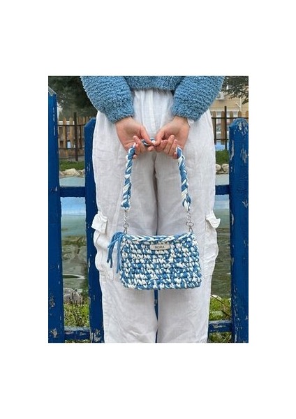 Mavi Beyaz El Örgüsü Penye Ip Çanta fiyatları