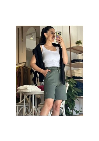 Oys Haki Modal Kumaş Şort