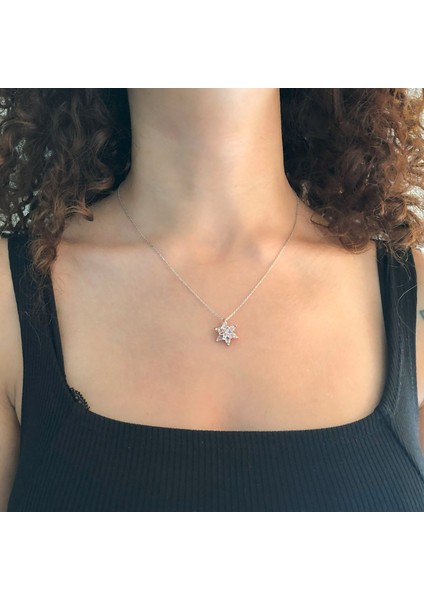 Beyaz Zirkon Taşlı Çiçek Model Rose Gümüş Kolye GK-262 fiyatları