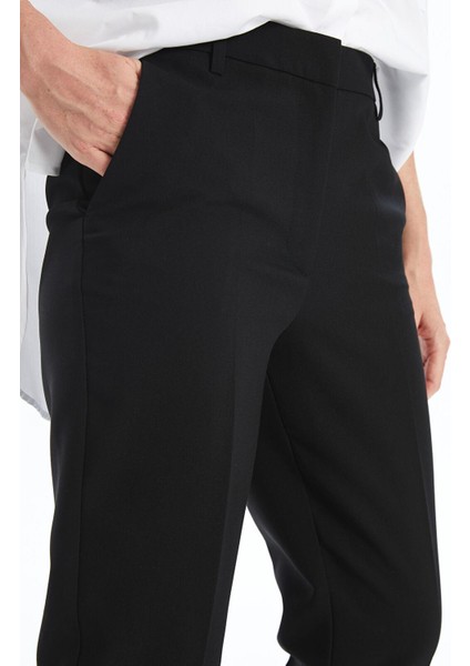 Lcwaıkıkı Classic Dar Fit Kadın Pantolon