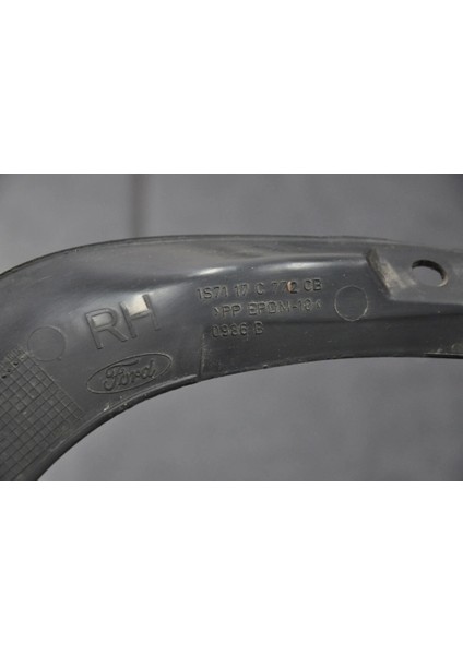Arka Tampon Baglantı Braketi Sağ Stw Ford Mondeo Bm 01- (Oem No: 1S71 17C772 Cb)
