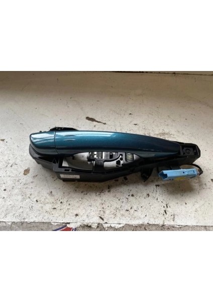 Sağ Ön Dış Kapı Kolu Kromsuz Ve Kablolu Psa 308 (T9) / 3008 / 508 B.M 2012- (Oem No: 981608341T)