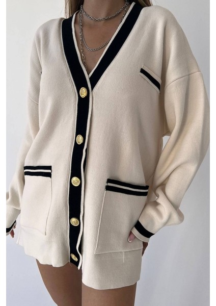 Çift Cepli Uzun Kol Düğmeli Şeritli V Yaka Triko Hırka