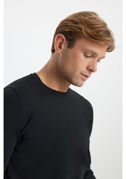 Standart Fit Normal Kesim Bisiklet Yaka Triko Kazak fırsatları