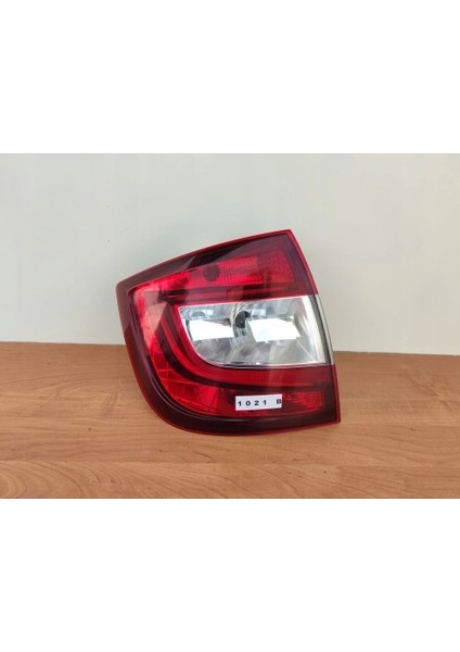 Stop Lambası Sol Vw Rapıd Bm 12- (Oem No: 5JH945207)