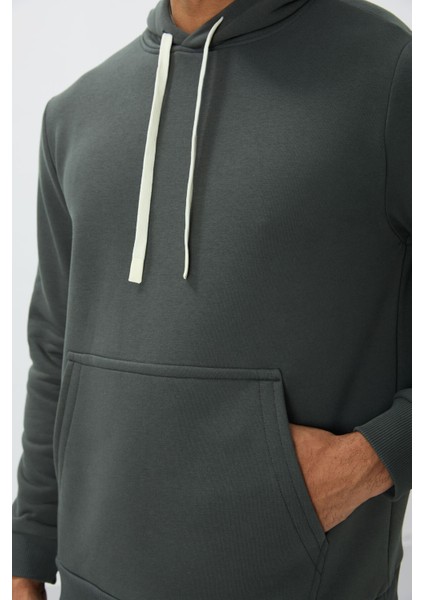 Haki Pamuklu Kalın Içi Tüylü Yumuşak Dokulu Comfort Fit Nakışlı Erkek Sweatshirt - 88419