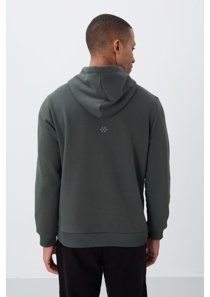 Haki Pamuklu Kalın Içi Tüylü Yumuşak Dokulu Comfort Fit Nakışlı Erkek Sweatshirt - 88419