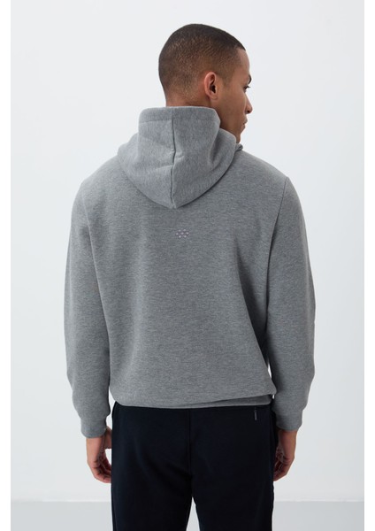 Gri Melanj Pamuklu Kalın Içi Tüylü Yumuşak Dokulu Comfort Fit Nakışlı Erkek Sweatshirt - 88419