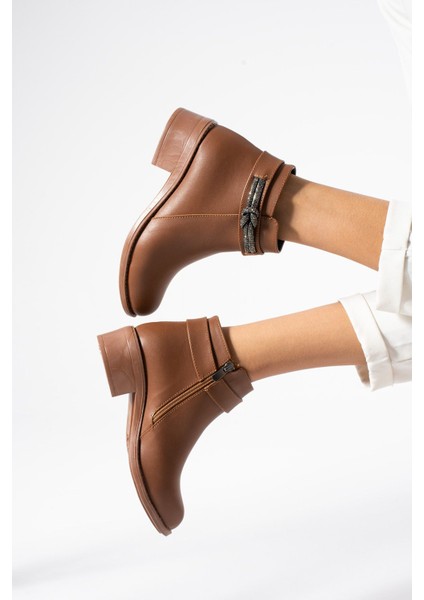 Kadın Fermuarlı Yandan Burgu Taş Detaylı Cilt Günlük Bot Çizme Ayakkabı modelleri