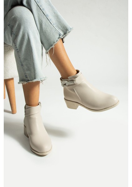 Kadın Fermuarlı Yandan Burgu Taş Detaylı Cilt Günlük Bot Çizme Ayakkabı modelleri