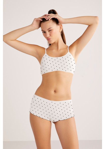 Polka Puantiyeli Kadın Şort Beyaz