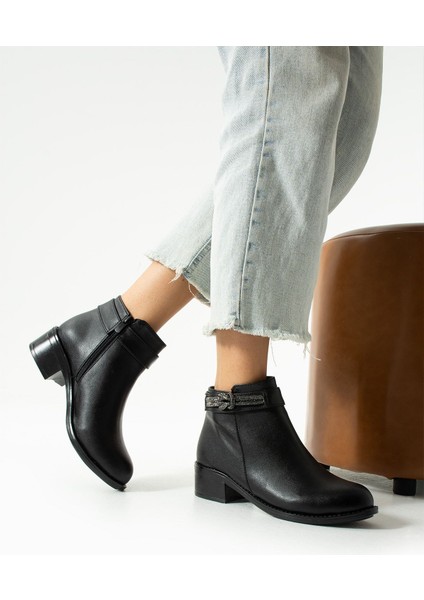 Kadın Yandan Taş Toka Detaylı Kışlık Su Geçirmez Içi Kürklü Günlük Kullanım Bot modelleri