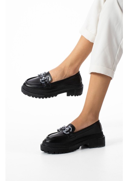 Rahat Kalıp Taban Toka Detaylı Kadın Makosen Loafer fiyatları