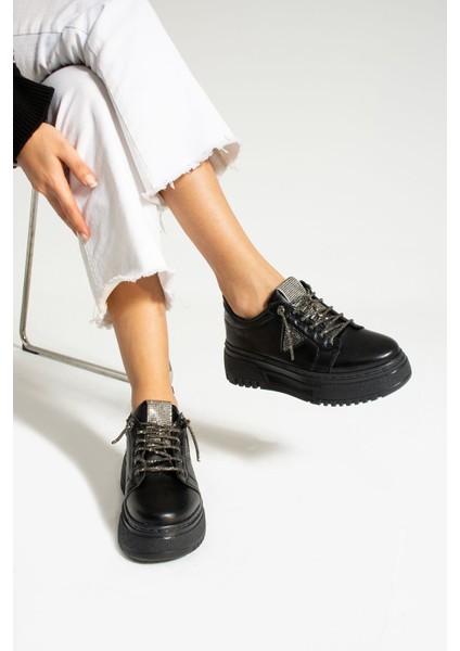 Akya Kadın Kalın Taban Taşlı Bağcıklı Sneaker