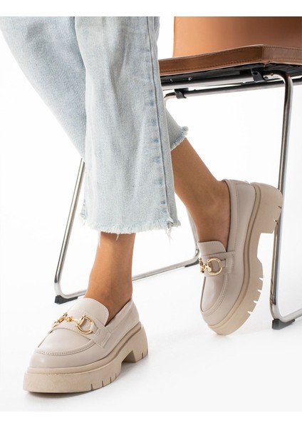 Hafif Taban Gold Toka Detaylı Kadın Loafer Ayakkabı fırsatları