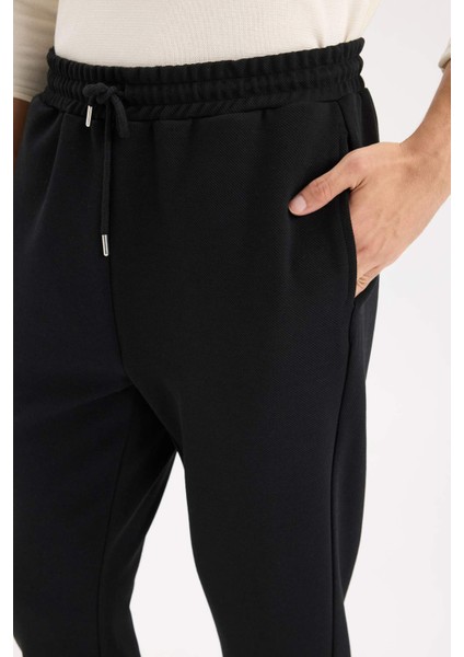 Siyah Eşofman Altı Twill Slim Fit Dar Kesim Beli Bağcıklı Cepli Düz Paça D9708AX24AU