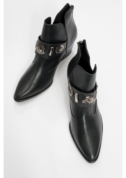 Kenda Siyah Cilt Arkadan Fermuarlı Tokalı Kadın Kalın Topuklu Bot fiyatları