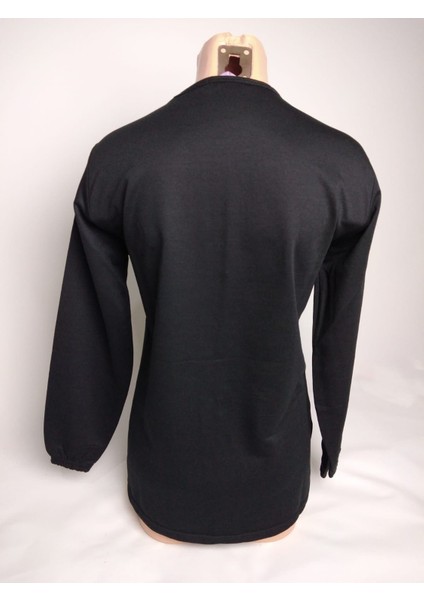 Kadın Siyah Bisiklet Yaka Düğmeli Yırtmaçlı Uzun Kollu Bilek Lastikli Iki Iplik Bluz Tişört modelleri