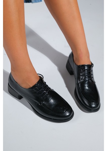 Chies Siyah Desenli Bağcıklı Kadın Loafer Ayakkabı indirimleri