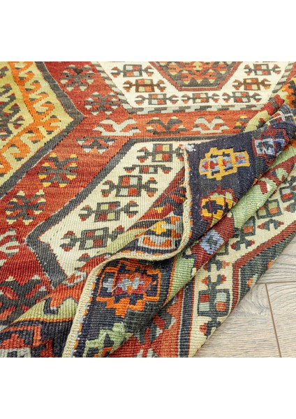 Elnara Geometrik Tasarımlı Yün Kilim 102X145 cm indirimleri