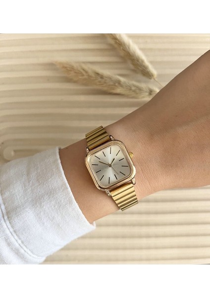 HBCV Kare Minimal Kadın Kol Saati – Paslanmaz Çelik Kordon, Metal Kasa, 1 ATM Su Geçirmez, Günlük Şık Kullanım