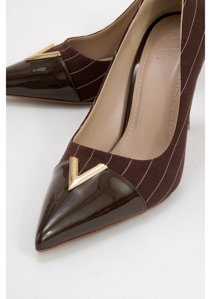 Arrow Kahve Çizgili Rugan Altın Toka Detaylı Kadın Topuklu Ayakkabı modelleri
