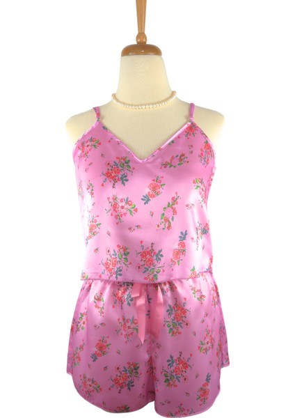 Çiçek Desenli Pembe Saten Şortlu Pijama Takımı