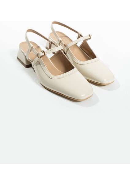 Tüvid Detaylı Küt Burun Kısa Topuklu Kadın Babet fırsatları