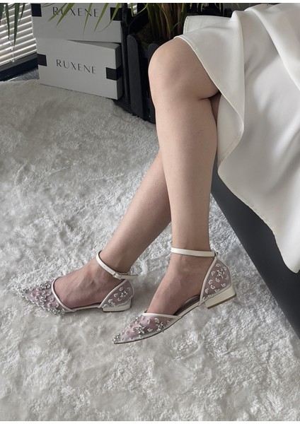 Flora Taş Işleme Detaylı Düz Bilekten Bantlı Sivri Burun 2 cm Topuklu Gelin Ayakkabısı fiyatları
