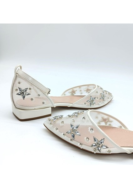 Flora Taş Işleme Detaylı Düz Bilekten Bantlı Sivri Burun 2 cm Topuklu Gelin Ayakkabısı modelleri