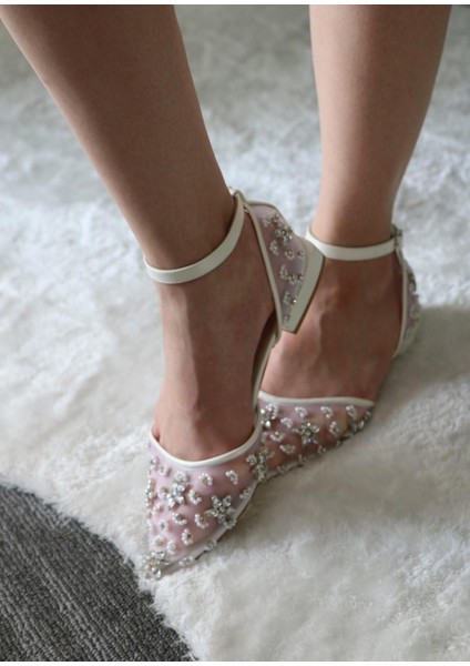 Flora Taş Işleme Detaylı Düz Bilekten Bantlı Sivri Burun 2 cm Topuklu Gelin Ayakkabısı fırsatları