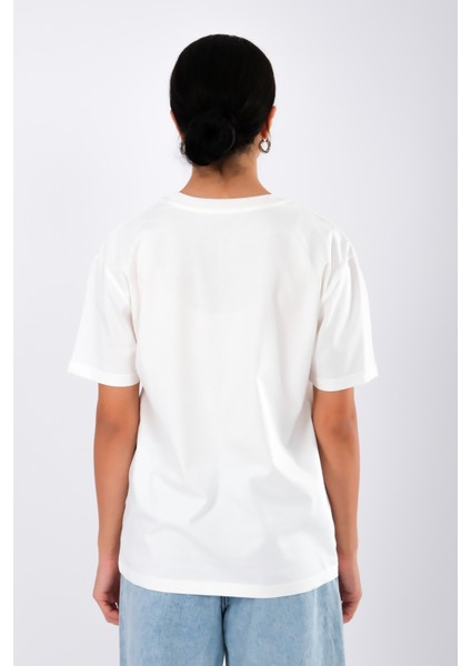 Avocado Toast Relaxed Fit Kadın T-Shirt Ekru fırsatları
