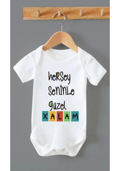 Organik Pamuk Herşey Seninle Güzel Xalam Zarf Yaka Bebek Body ZBN0141