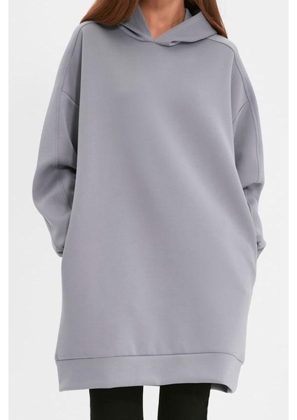 Kadın Tesettür Moda Şık Regular Kapüşonlu Standart Kol Uzun Geniş Kalıp Cepli Scuba Örme Sweatshirt