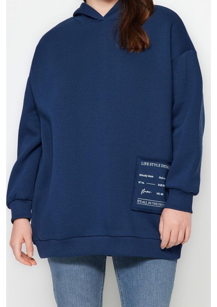 Kadın Büyük Beden Relaxed Kapüşonlu Düşük Kol Regular Slogan Detaylı Içi Polar Kalın Örme Sweatshirt