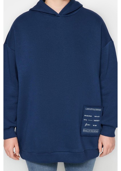 Kadın Büyük Beden Relaxed Kapüşonlu Düşük Kol Regular Slogan Detaylı Içi Polar Kalın Örme Sweatshirt