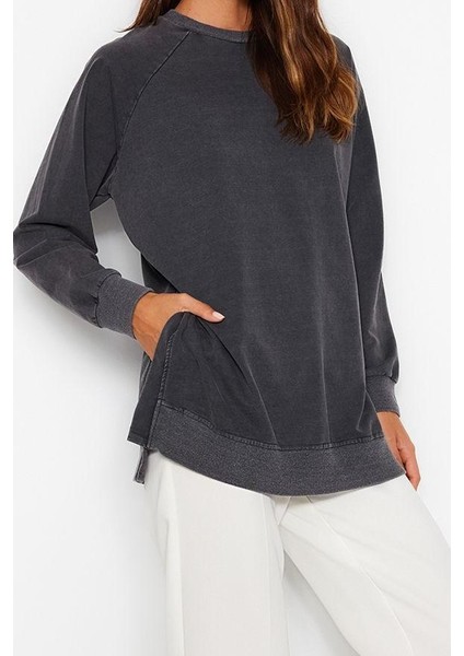 Kadın Tesettür Moda Şık Regular Bisiklet Yaka Standart Kol Regular Yıkamalı Örme Sweatshirt modelleri
