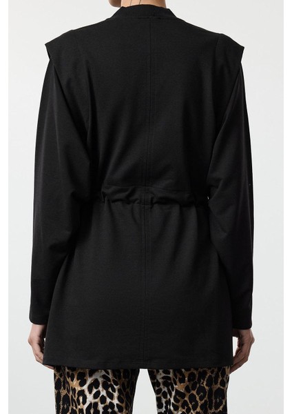 Kadın Tesettür Moda Şık Relaxed Bisiklet Yaka Düşük Kol Regular Bağçık Detaylı Sweatshirt