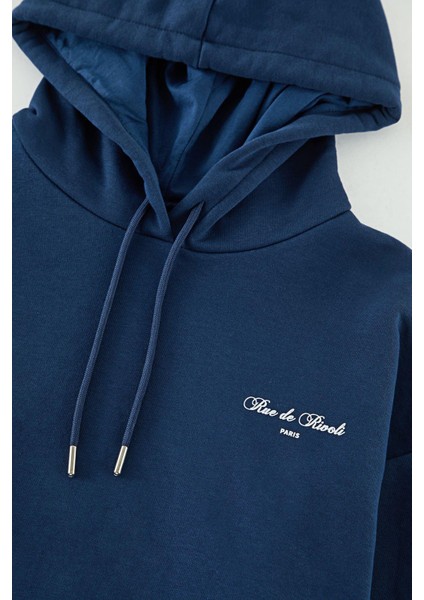 Kadın Büyük Beden Moda Şık Oversize Kapüşonlu Standart Kol Regular Basic Sweatshirt