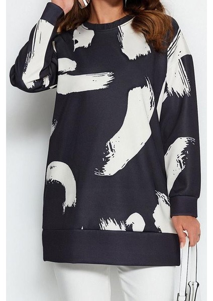 Kadın Tesettür Moda Şık Regular Bisiklet Yaka Düşük Kol Regular Desenli Scuba Örme Sweatshirt fiyatları