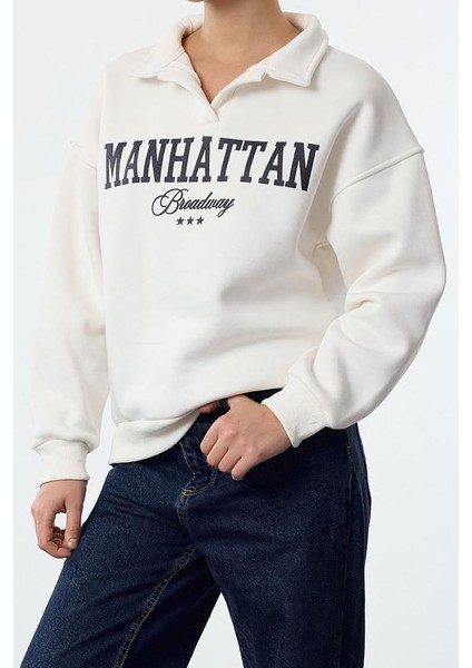 Kadın Moda Şık Relaxed Polo Yaka Düşük Kol Uzun Slogan Şehir Baskılı Rahat Kalıp Örme Sweatshirt