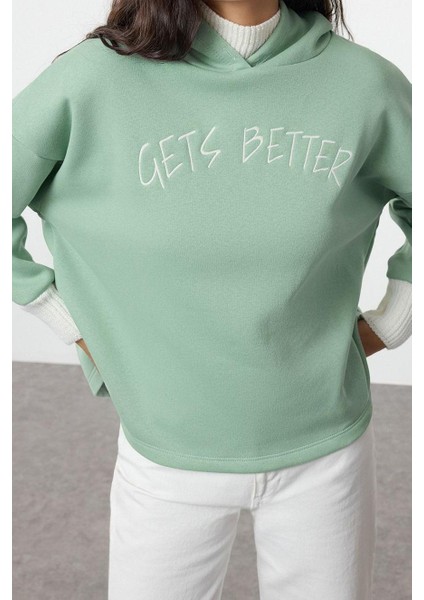 Kadın Moda Şık Relaxed Kapüşonlu Düşük Kol Uzun Kalın Içi Polarlı Triko Bant Detaylı Örme Sweatshirt