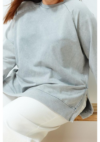 Kadın Tesettür Moda Şık Regular Bisiklet Yaka Standart Kol Regular Yıkamalı Örme Sweatshirt indirimleri