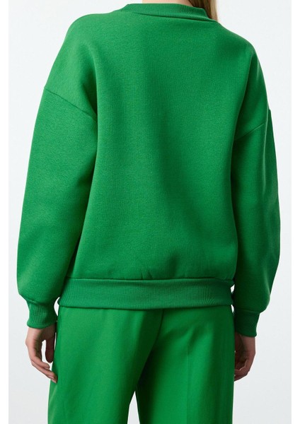 Kadın Bisiklet Yaka Düşük Kol Kalın Içi Polarlı Normal Kalıp Slogan Nakışlı Örme Sweatshirt indirimleri