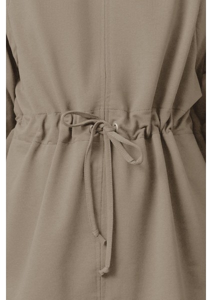 Kadın Tesettür Moda Şık Relaxed Bisiklet Yaka Düşük Kol Regular Örme Sweatshirt