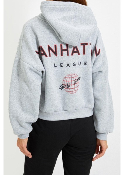 Kadın Moda Şık Relaxed Kapüşonlu Düşük Kol Crop Sırt Baskı Detaylı Kalın Içi Polarlı Örme Sweatshirt