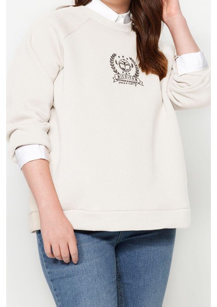 Kadın Büyük Beden Oversize Bisiklet Yaka Reglan Kol Kalın Içi Polarlı Nakış Detaylı Örme Sweatshirt