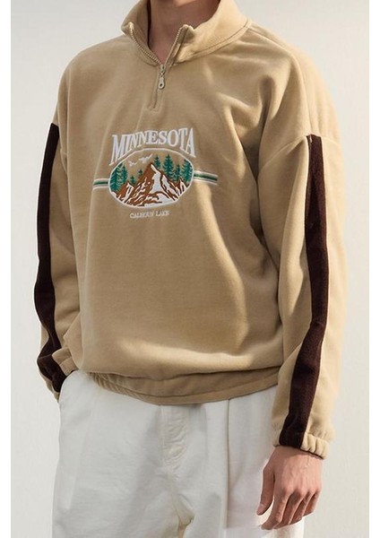 Unisex Oversize Dik Yaka Standart Kol Standart Geniş Kesim Fermuar Şehir Nakışlı Polar Sweatshirt