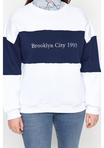 Kadın Büyük Beden Oversize Bisiklet Yaka Düşük Kol Kalın Içi Polarlı Nakış Detaylı Örme Sweatshirt indirimleri